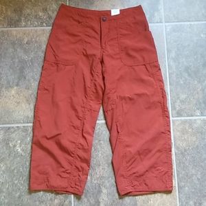 Mountain Hardwear Cropped Pants